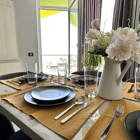 Alfie Mamaia Nord 아파트 *